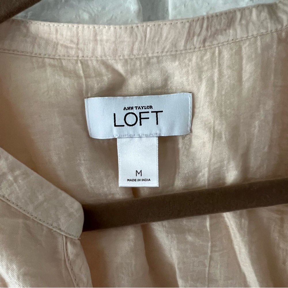 LOFT Pink Ruffled Button Blouse Medium - Picture 3 of 3